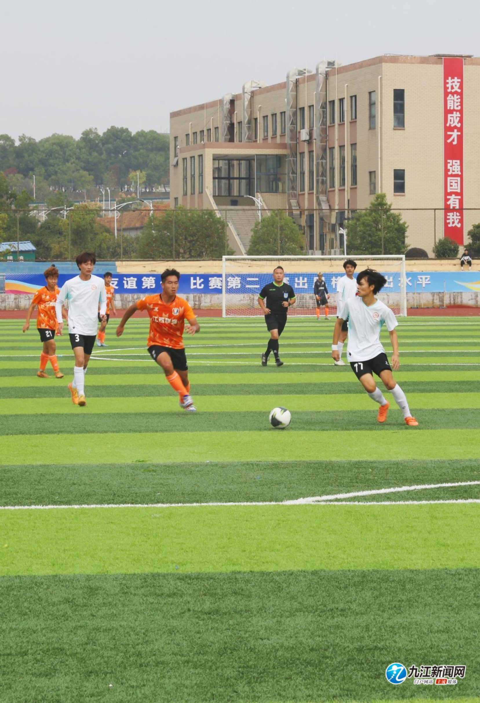 更是对两队 更是对两队