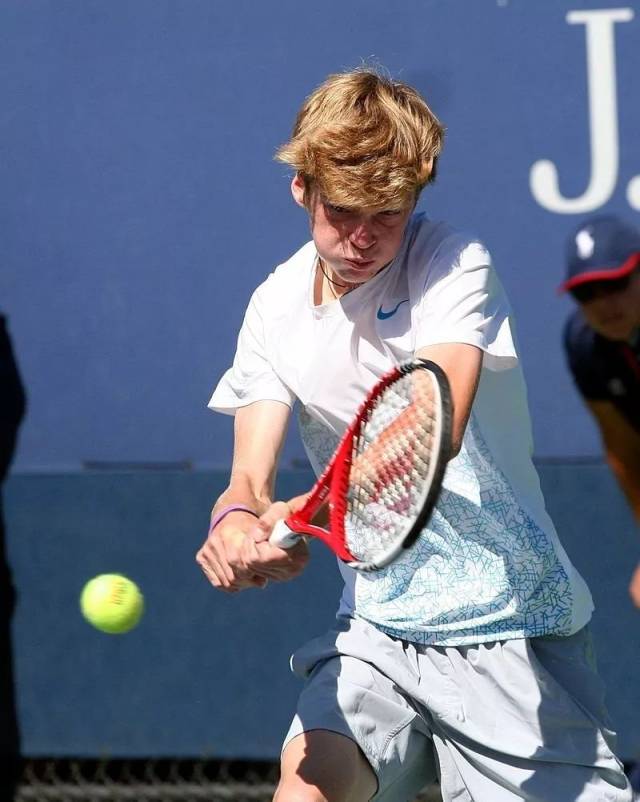 战术及商业 战术及商业